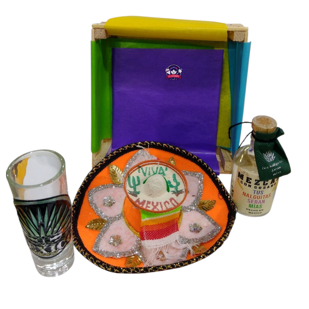 Huacal tradicional sombrero, tequilero y mezcal